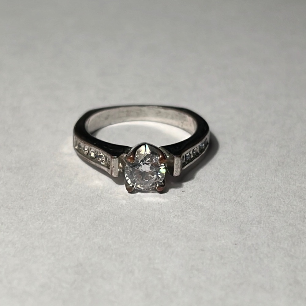 Costume Jewelry ring